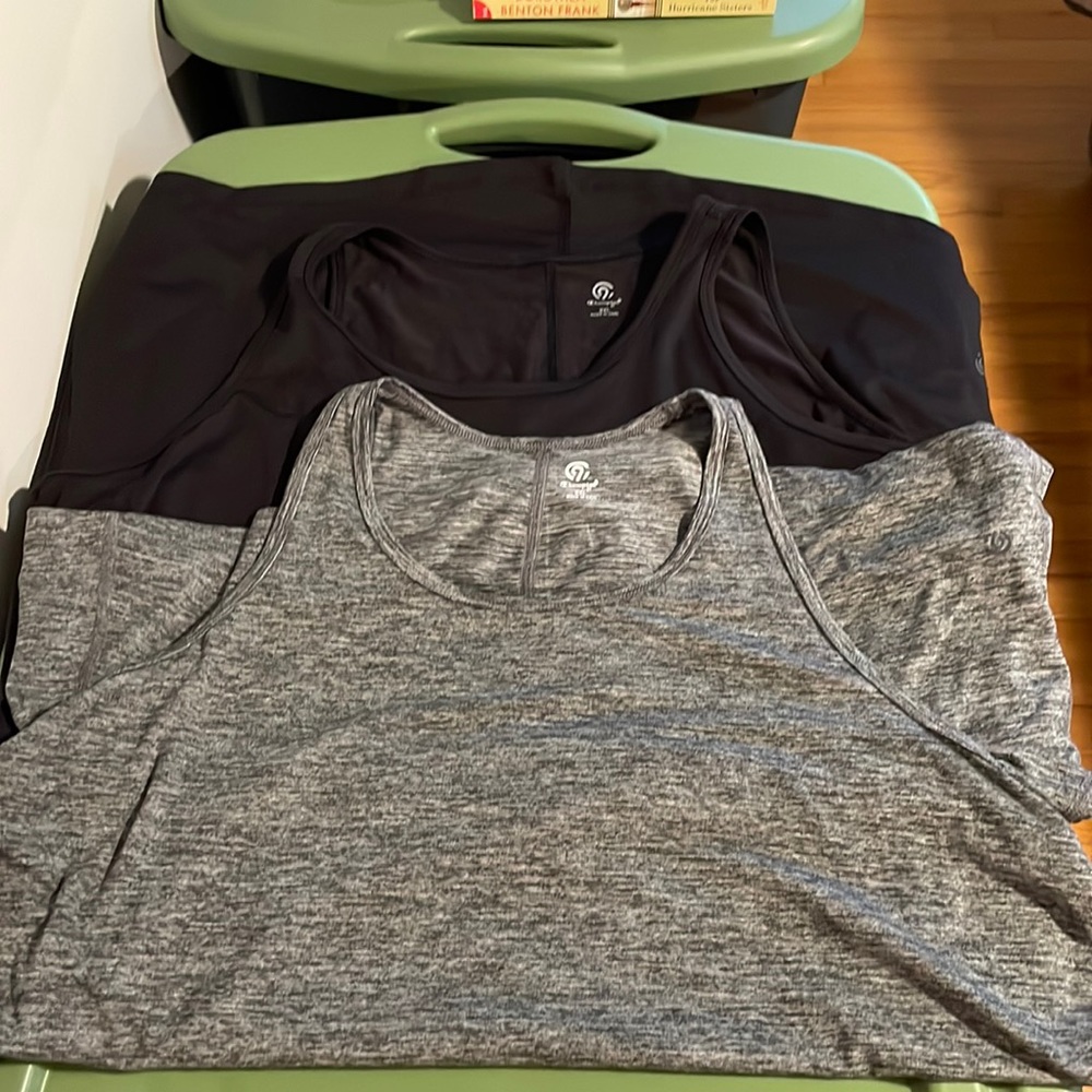 Lot Champion workout tanks - XXL